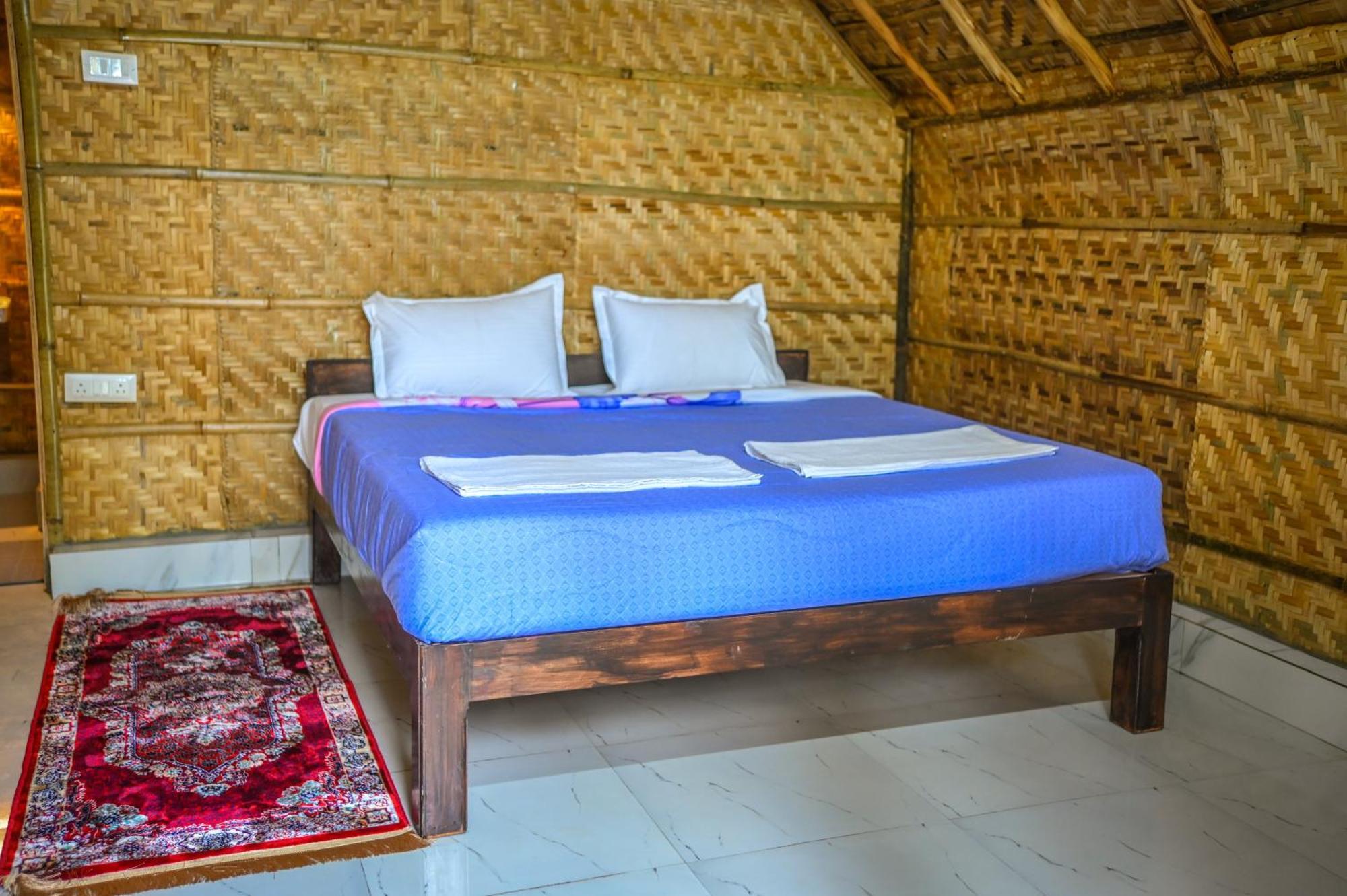 Tamarind Tree Way Side Amenities Otel Hospet Dış mekan fotoğraf