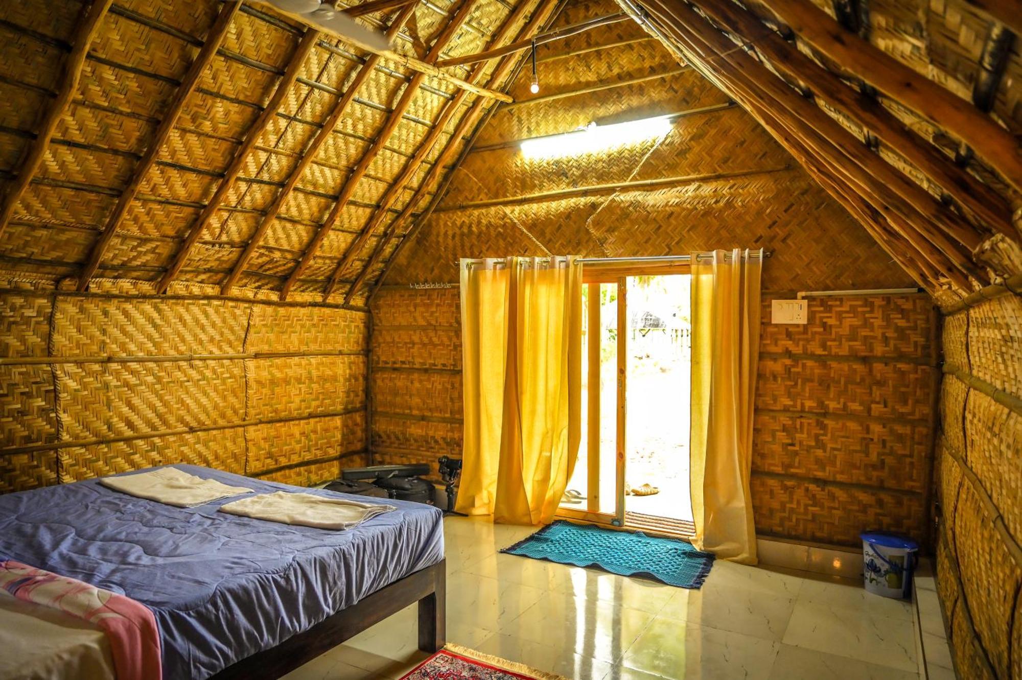 Tamarind Tree Way Side Amenities Otel Hospet Dış mekan fotoğraf